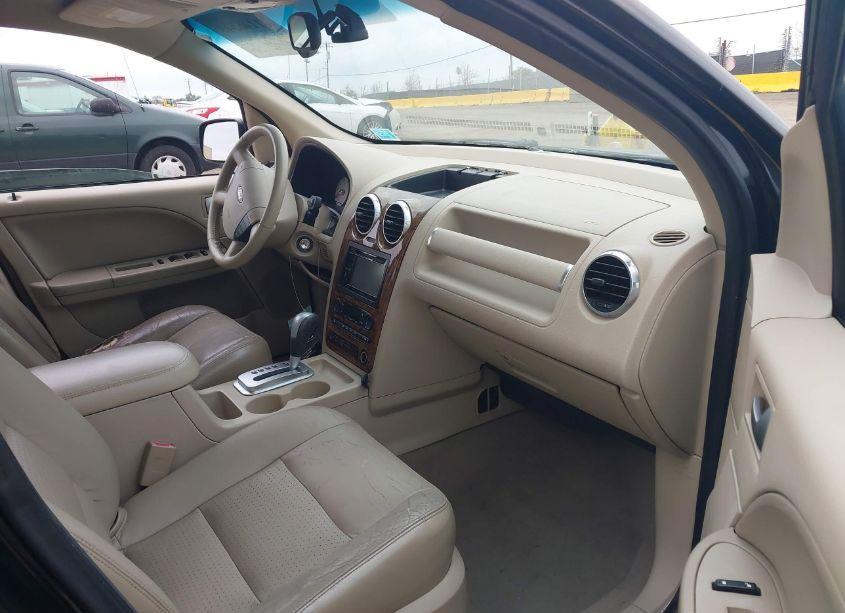 Photo 5 of 2005 Ford Freestyle LIMITED (VIN 1FMDK06175GA41974)