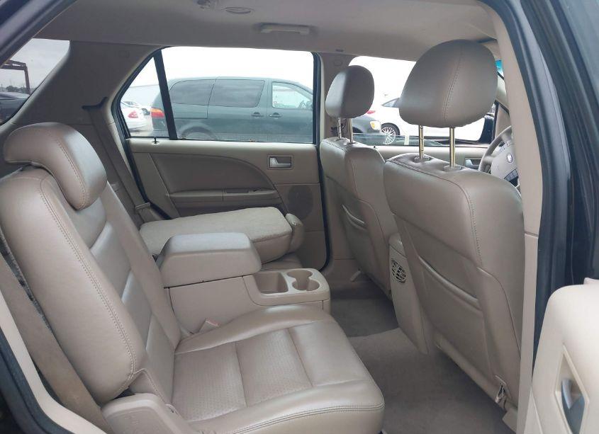 Photo 8 of 2005 Ford Freestyle LIMITED (VIN 1FMDK06175GA41974)