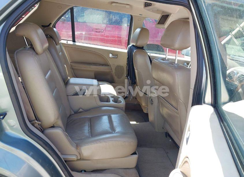 Photo 8 of 2005 Ford Freestyle LIMITED (VIN 1FMDK06195GA03291)