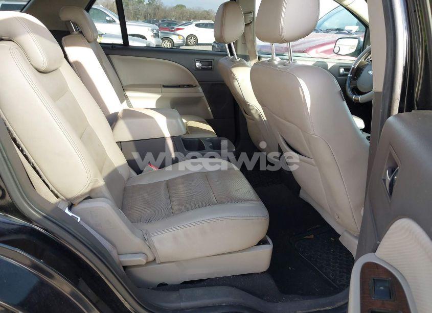 Photo 8 of 2008 Ford Taurus X LIMITED (VIN 1FMDK06W28GA06677)