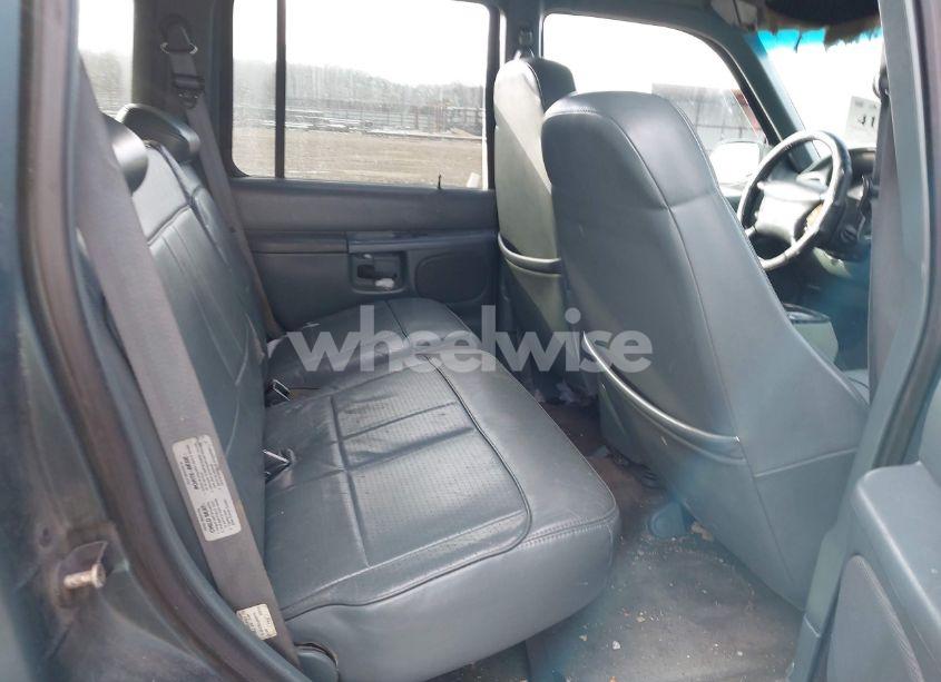 Photo 8 of 1997 Ford Explorer (VIN 1FMDU32E1VUC26561)