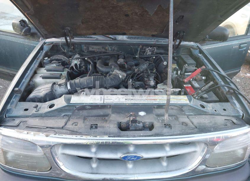 Photo 10 of 1997 Ford Explorer EDDIE BAUER/LIMITED/XL/XLT (VIN 1FMDU32E5VZA90373)