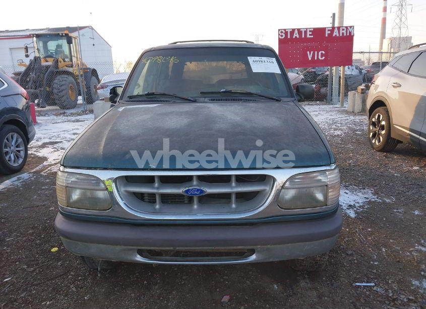 Photo 13 of 1997 Ford Explorer EDDIE BAUER/LIMITED/XL/XLT (VIN 1FMDU32E5VZA90373)