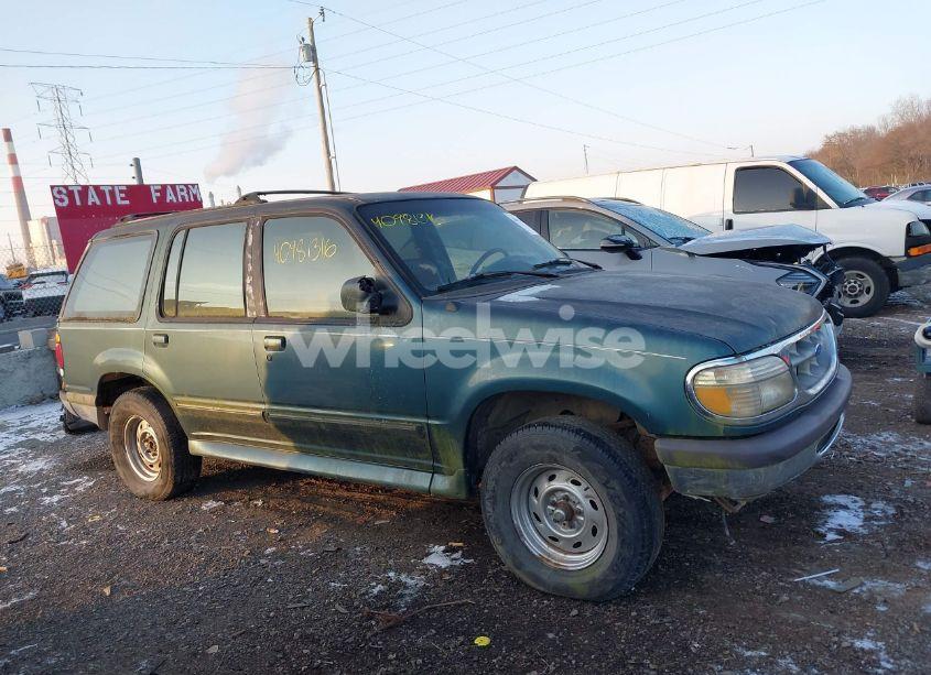 Photo 14 of 1997 Ford Explorer EDDIE BAUER/LIMITED/XL/XLT (VIN 1FMDU32E5VZA90373)