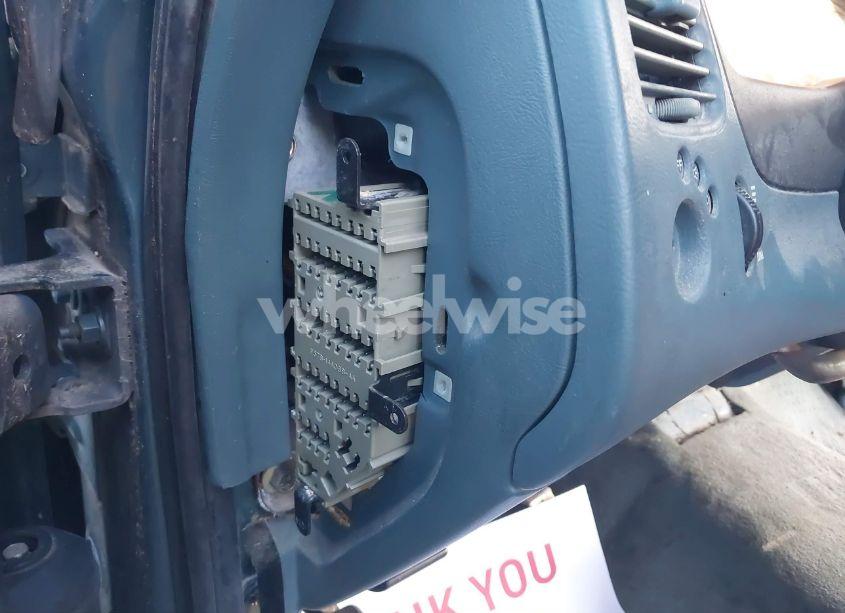 Photo 18 of 1997 Ford Explorer EDDIE BAUER/LIMITED/XL/XLT (VIN 1FMDU32E5VZA90373)