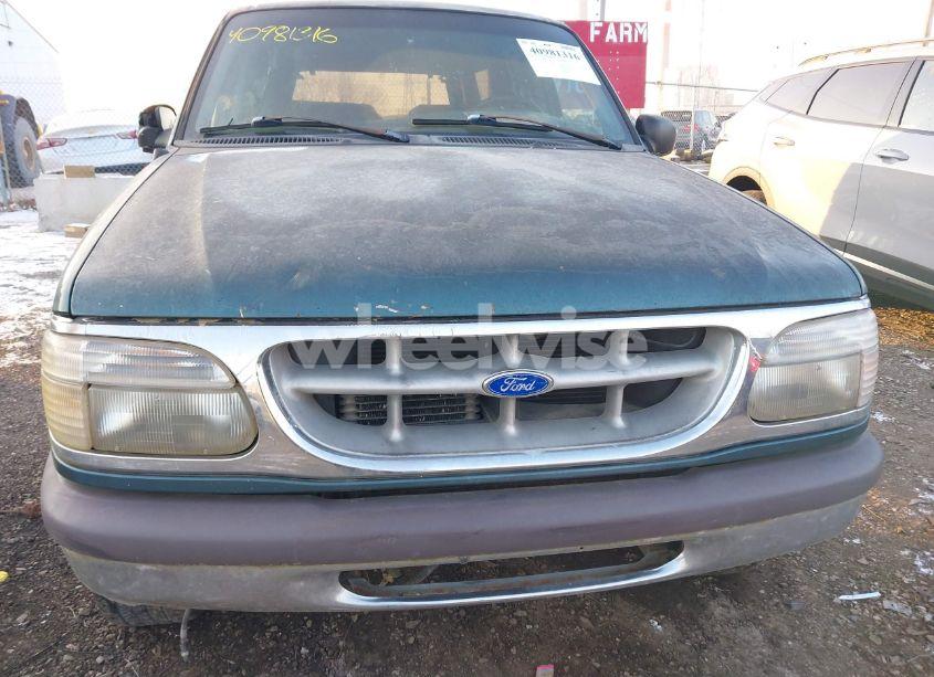 Photo 6 of 1997 Ford Explorer EDDIE BAUER/LIMITED/XL/XLT (VIN 1FMDU32E5VZA90373)