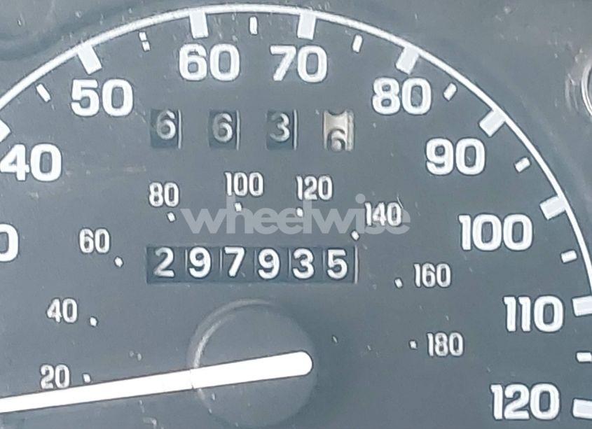 Photo 15 of 1996 Ford Explorer (VIN 1FMDU32P0TZA22044)