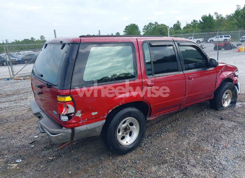 Photo 4 of 1996 Ford Explorer (VIN 1FMDU32P0TZA22044)