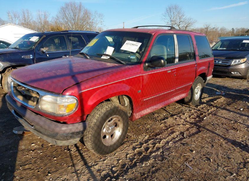 Photo 2 of 1996 Ford Explorer (VIN 1FMDU32P6TZA13039)