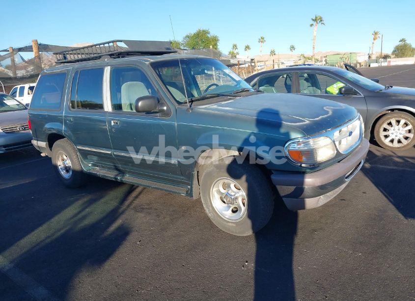 1996 Ford Explorer (VIN 1FMDU32P6TZA29452) main photo