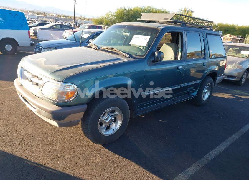 Photo 2 of 1996 Ford Explorer (VIN 1FMDU32P6TZA29452)