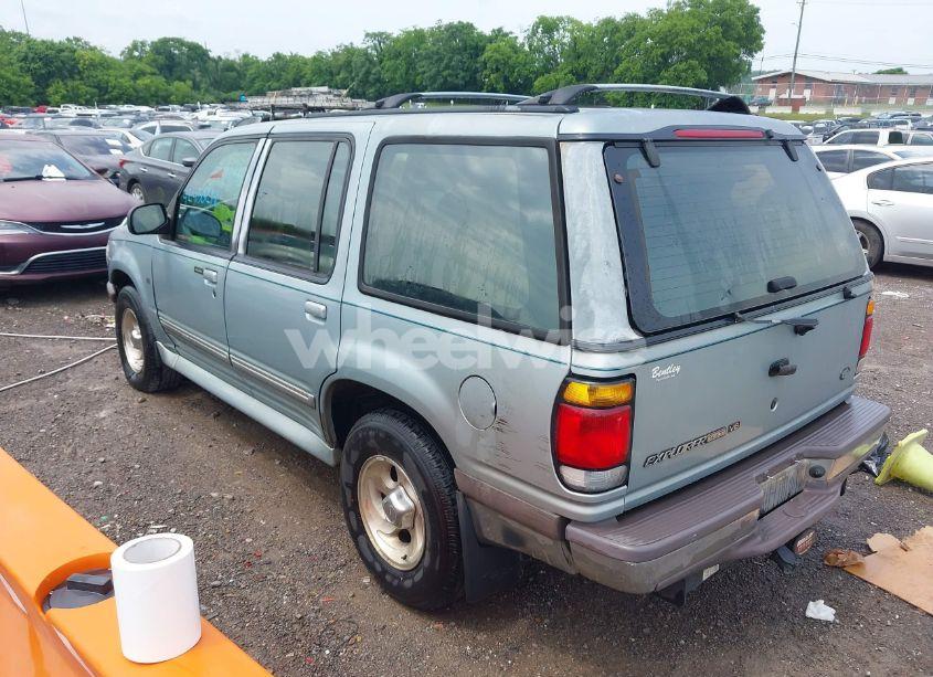 Photo 3 of 1996 Ford Explorer (VIN 1FMDU32P7TZB92093)