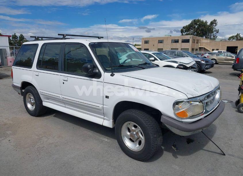 1997 Ford Explorer EDDIE BAUER/LIMITED/XLT (VIN 1FMDU32PXVUB76986) main photo