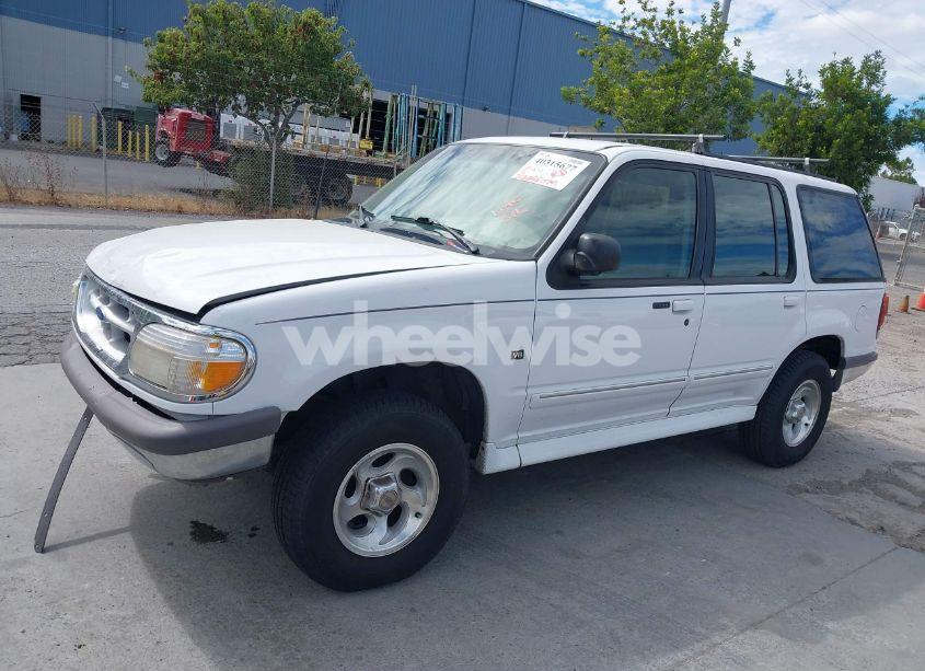 Photo 2 of 1997 Ford Explorer EDDIE BAUER/LIMITED/XLT (VIN 1FMDU32PXVUB76986)