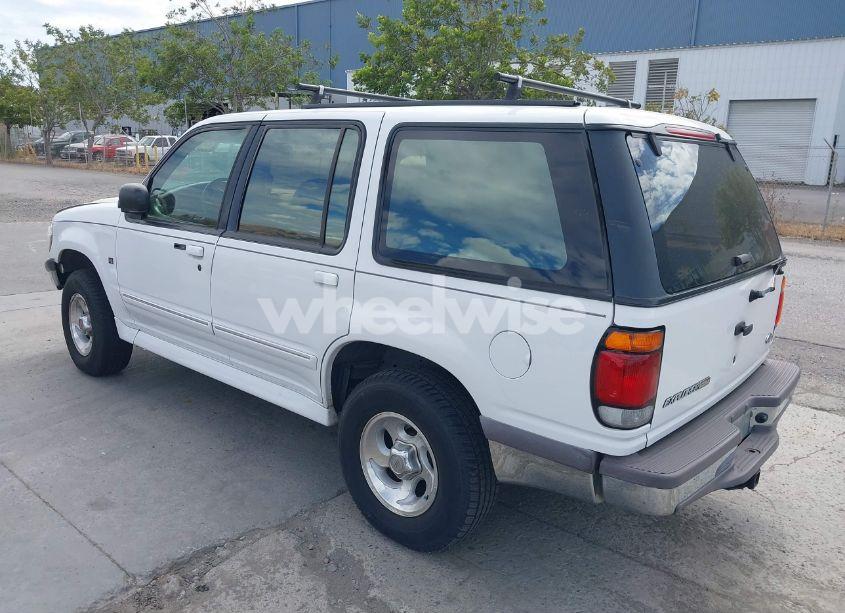 Photo 3 of 1997 Ford Explorer EDDIE BAUER/LIMITED/XLT (VIN 1FMDU32PXVUB76986)