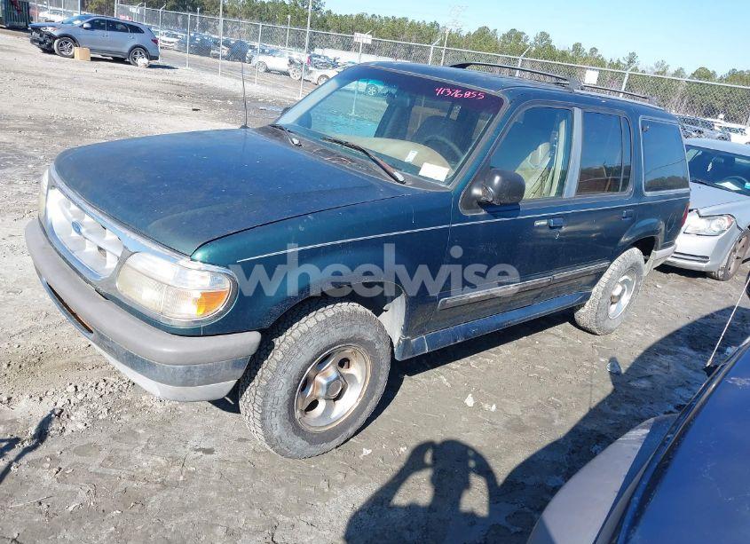 Photo 2 of 1996 Ford Explorer (VIN 1FMDU32X0TUB79814)