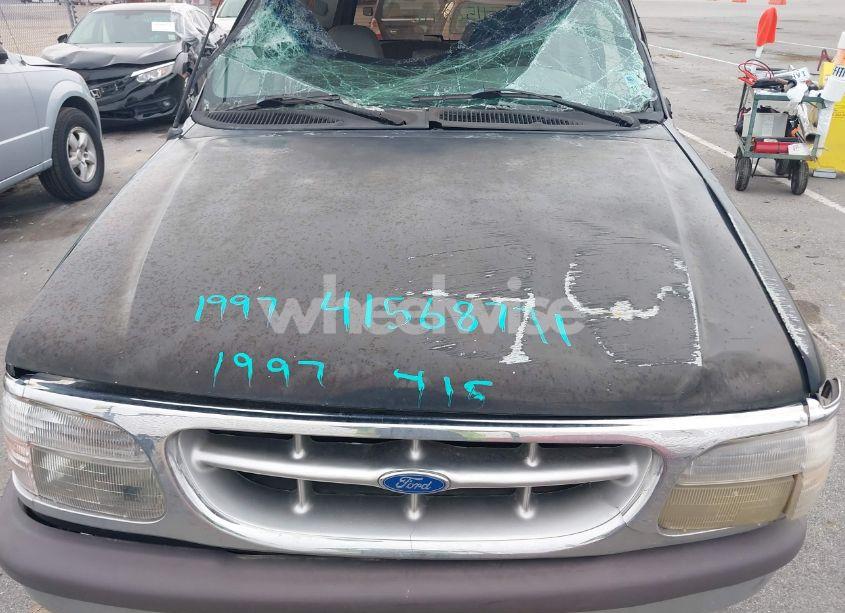 Photo 10 of 1997 Ford Explorer (VIN 1FMDU32X1VZA72924)