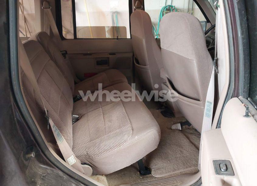 Photo 8 of 1993 Ford Explorer (VIN 1FMDU32X3PUB33030)