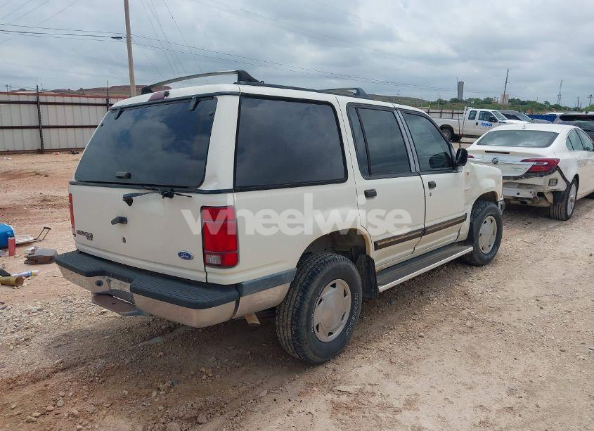 Photo 4 of 1991 Ford Explorer (VIN 1FMDU32X5MUA21535)