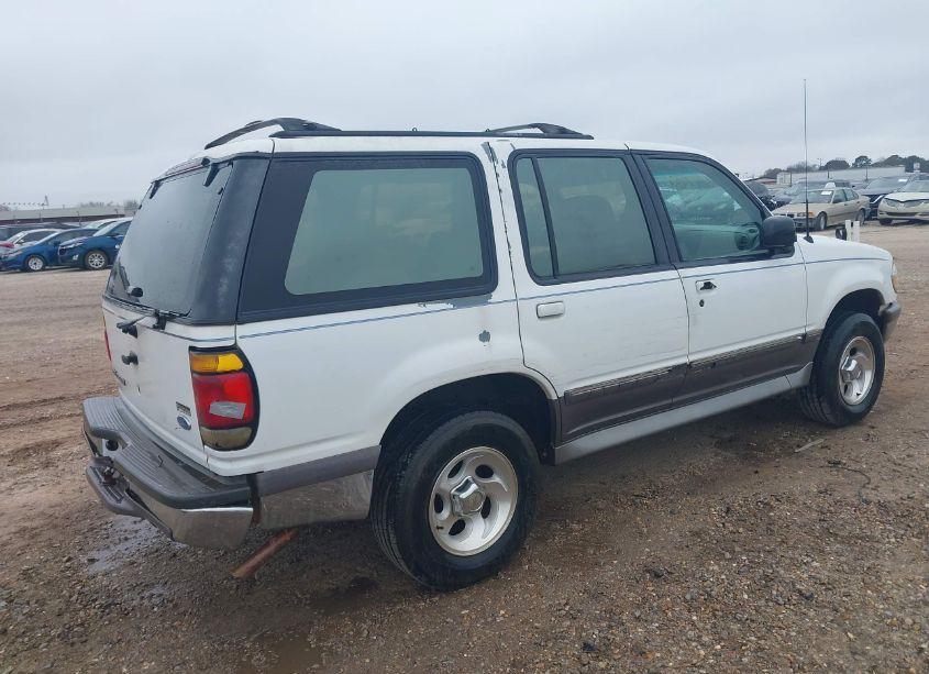 Photo 4 of 1996 Ford Explorer (VIN 1FMDU32X7TUC80803)