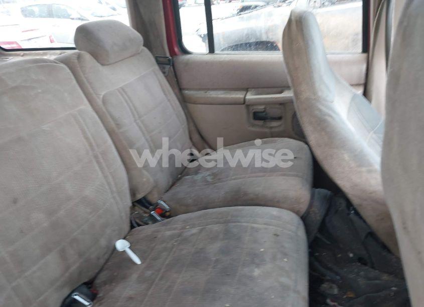 Photo 8 of 1997 Ford Explorer EDDIE BAUER/LIMITED/XL/XLT (VIN 1FMDU32X7VUD09221)