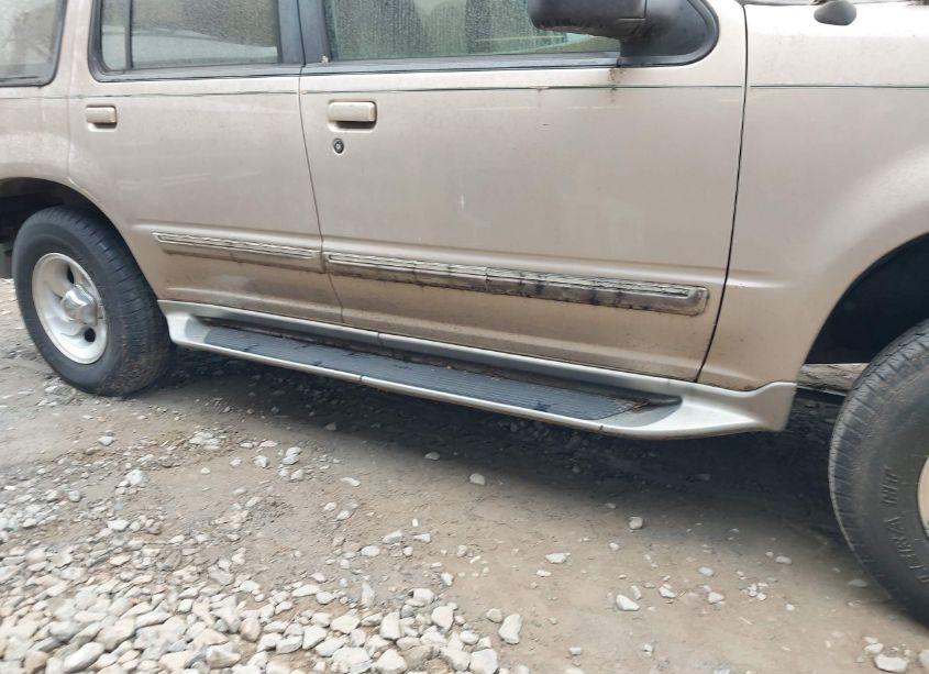 Photo 14 of 1996 Ford Explorer (VIN 1FMDU32X8TUB14368)