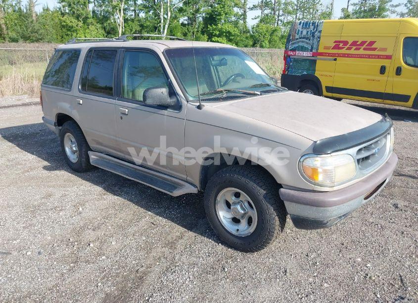 1997 Ford Explorer (VIN 1FMDU32X8VZC30353) main photo