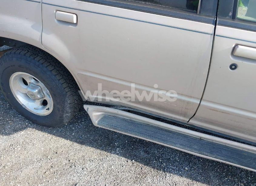 Photo 6 of 1997 Ford Explorer (VIN 1FMDU32X8VZC30353)