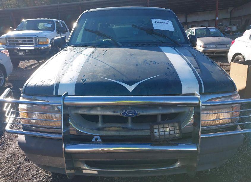 Photo 6 of 1997 Ford Explorer EDDIE BAUER/LIMITED/XL/XLT (VIN 1FMDU32X9VUD36212)