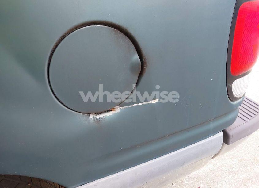 Photo 11 of 1997 Ford Explorer EDDIE BAUER/LIMITED/XL/XLT (VIN 1FMDU32XXVZB37365)