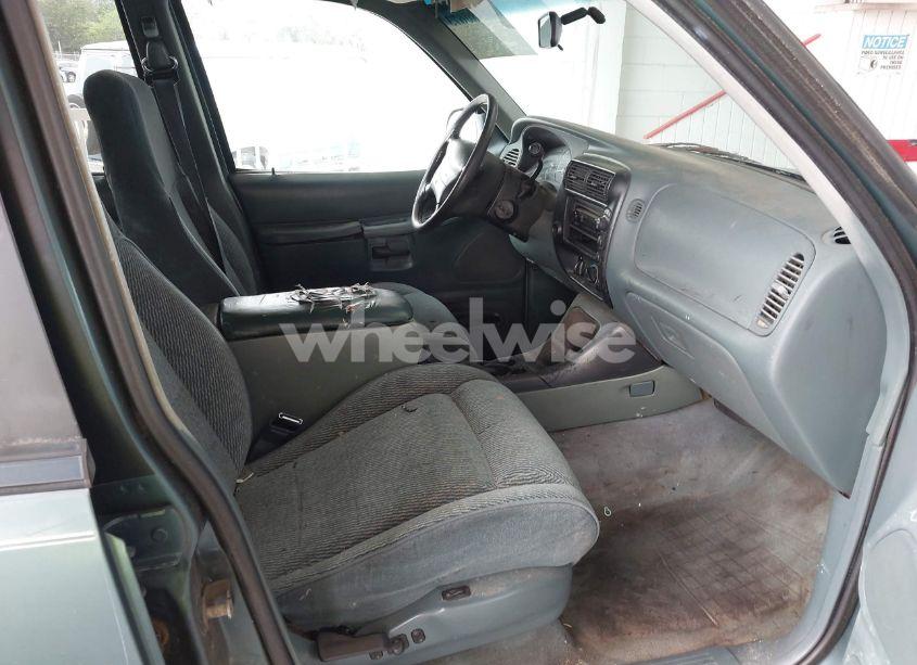 Photo 5 of 1997 Ford Explorer EDDIE BAUER/LIMITED/XL/XLT (VIN 1FMDU32XXVZB37365)