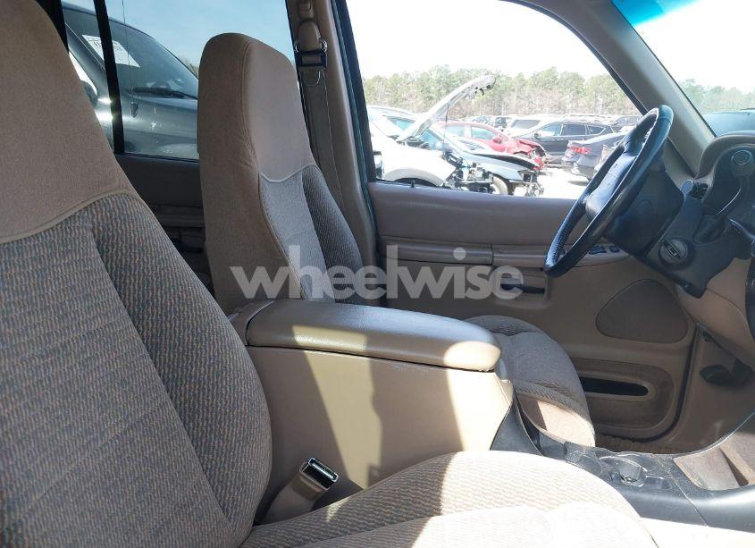 Photo 5 of 1997 Ford Explorer EDDIE BAUER/LIMITED/XL/XLT (VIN 1FMDU34E4VUD07874)