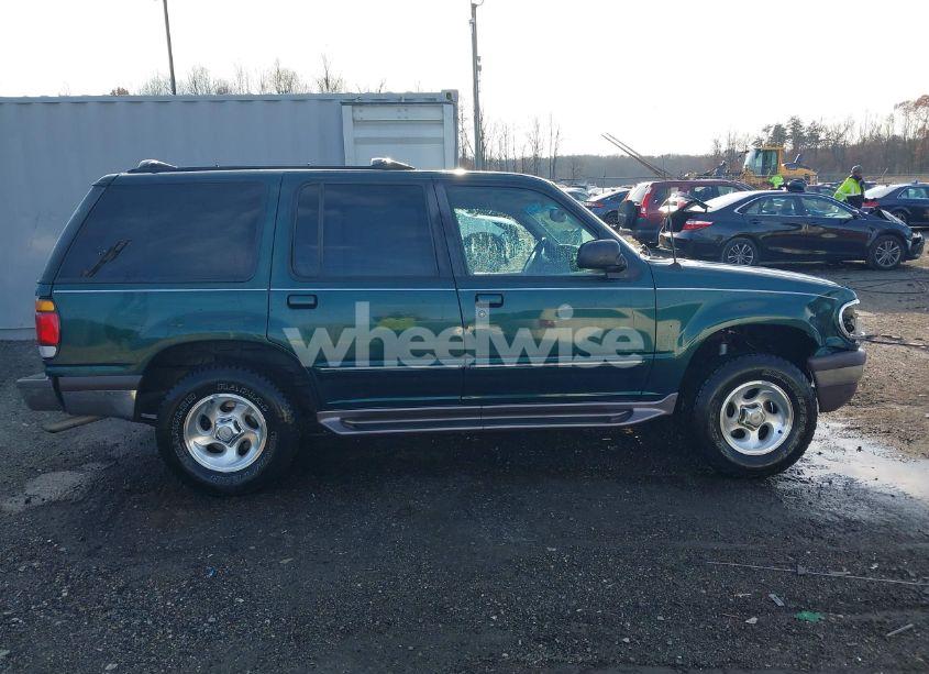 Photo 13 of 1997 Ford Explorer EDDIE BAUER/LIMITED/XL/XLT (VIN 1FMDU34E4VZC00729)