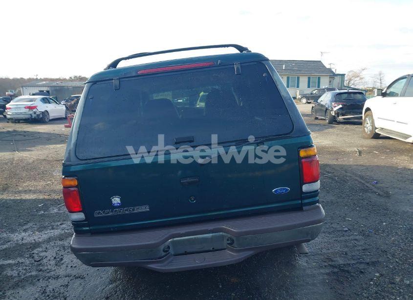Photo 16 of 1997 Ford Explorer EDDIE BAUER/LIMITED/XL/XLT (VIN 1FMDU34E4VZC00729)