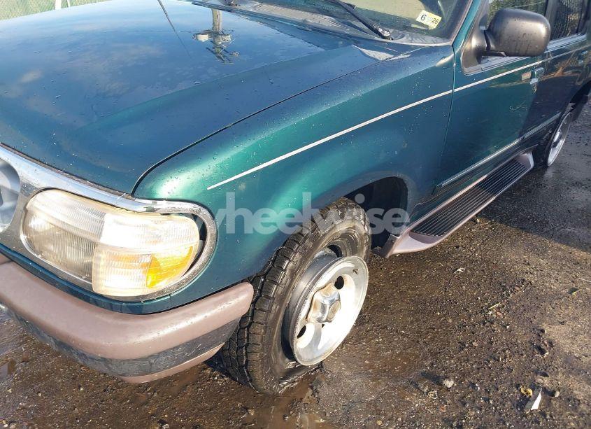 Photo 17 of 1997 Ford Explorer EDDIE BAUER/LIMITED/XL/XLT (VIN 1FMDU34E4VZC00729)