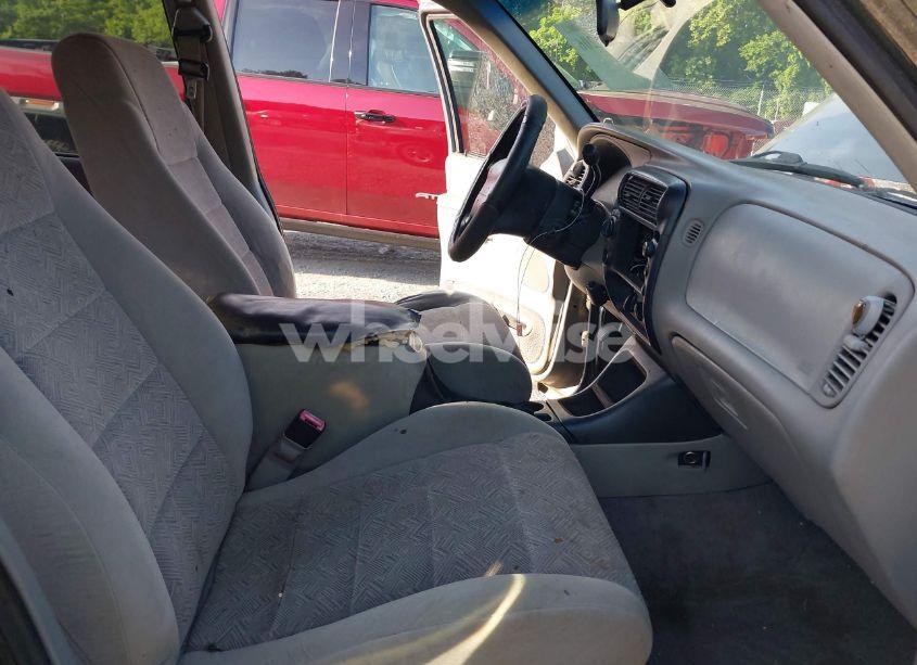 Photo 5 of 1999 Ford Explorer EDDIE BAUER/LIMITED/XLT (VIN 1FMDU34E9XUA90518)