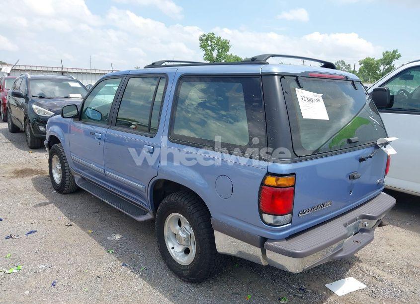 Photo 3 of 1997 Ford Explorer EDDIE BAUER/LIMITED/XL/XLT (VIN 1FMDU34EXVZB33702)