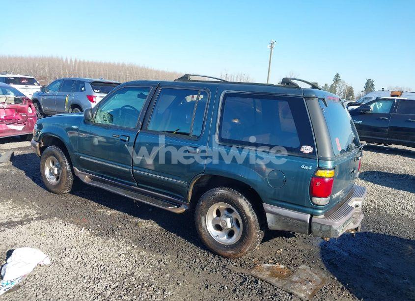 Photo 3 of 1995 Ford Explorer N/A (VIN 1FMDU34X0SZB81058)