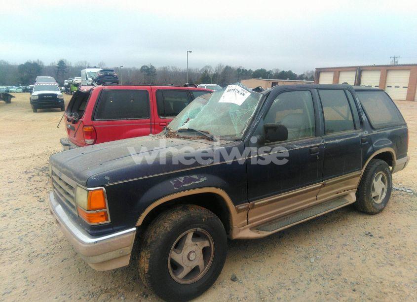 Photo 2 of 1993 Ford Explorer (VIN 1FMDU34X1PUC65328)