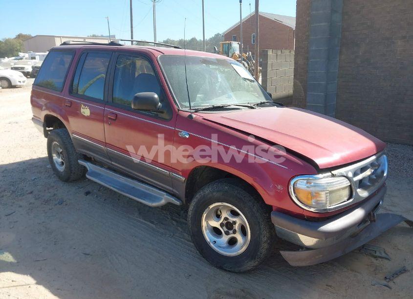 1996 Ford Explorer (VIN 1FMDU34X1TUB44938) main photo