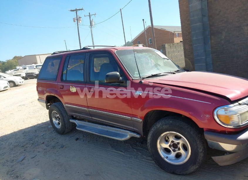 Photo 13 of 1996 Ford Explorer (VIN 1FMDU34X1TUB44938)