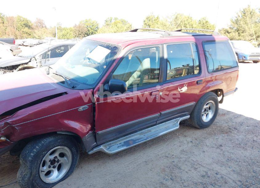 Photo 14 of 1996 Ford Explorer (VIN 1FMDU34X1TUB44938)