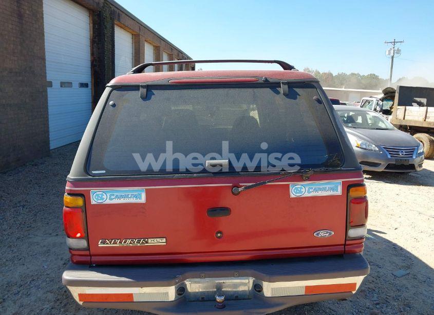 Photo 16 of 1996 Ford Explorer (VIN 1FMDU34X1TUB44938)