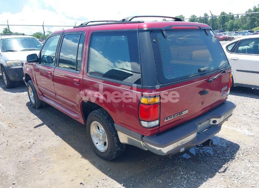 Photo 3 of 1996 Ford Explorer (VIN 1FMDU34X2TUC41565)