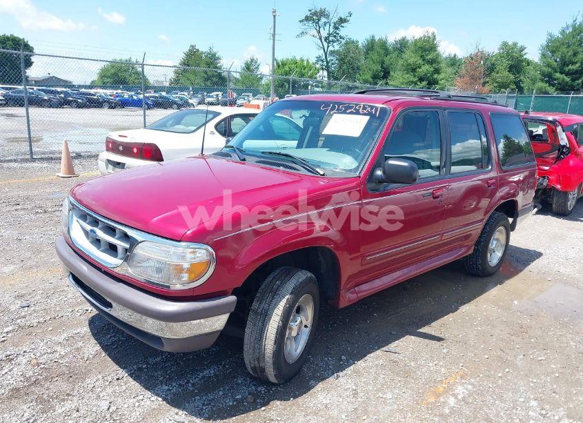 Photo 6 of 1996 Ford Explorer (VIN 1FMDU34X2TUC41565)