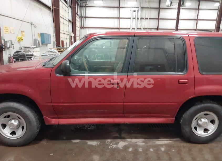 Photo 6 of 1997 Ford Explorer EDDIE BAUER/LIMITED/XL/XLT (VIN 1FMDU34X2VUC72303)