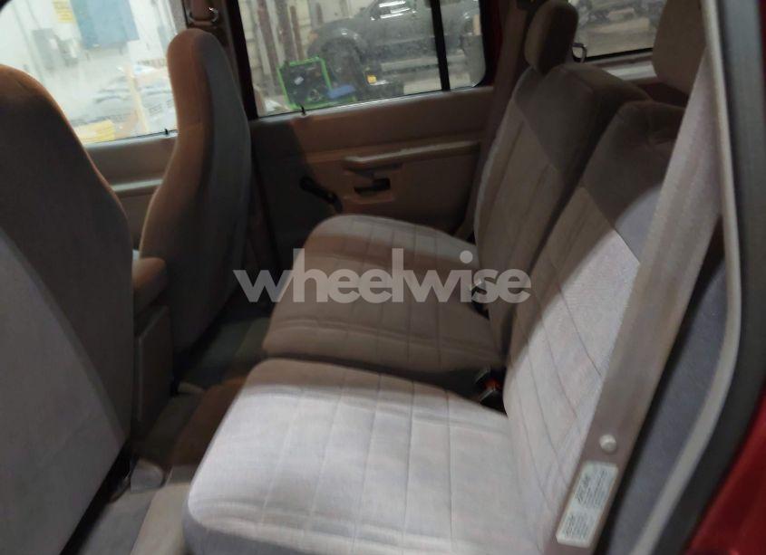 Photo 8 of 1997 Ford Explorer EDDIE BAUER/LIMITED/XL/XLT (VIN 1FMDU34X2VUC72303)