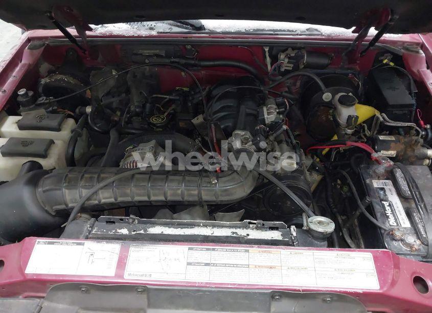 Photo 10 of 1996 Ford Explorer (VIN 1FMDU34X5TUA71380)