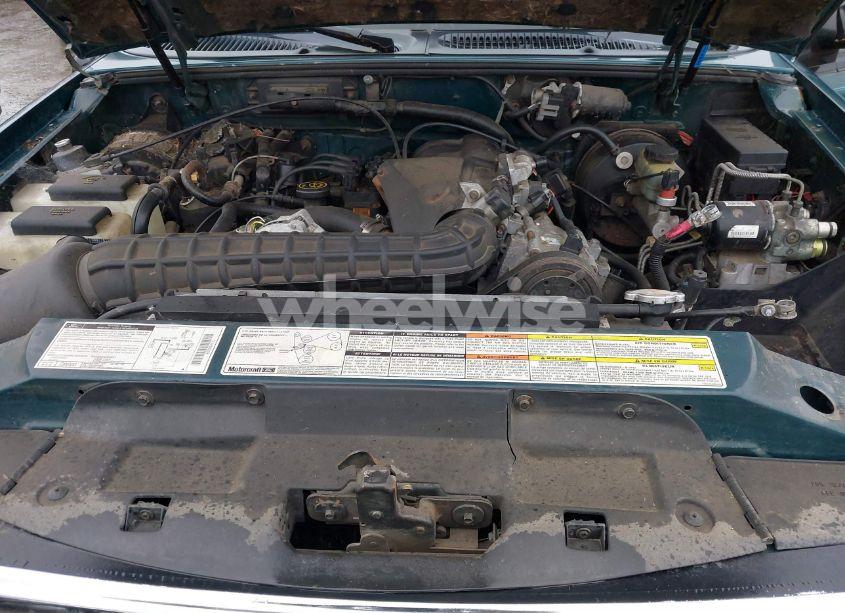 Photo 10 of 1996 Ford Explorer (VIN 1FMDU34X5TUD53521)