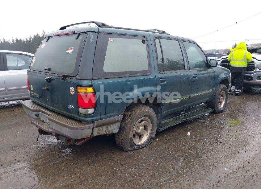 Photo 4 of 1996 Ford Explorer (VIN 1FMDU34X5TUD53521)